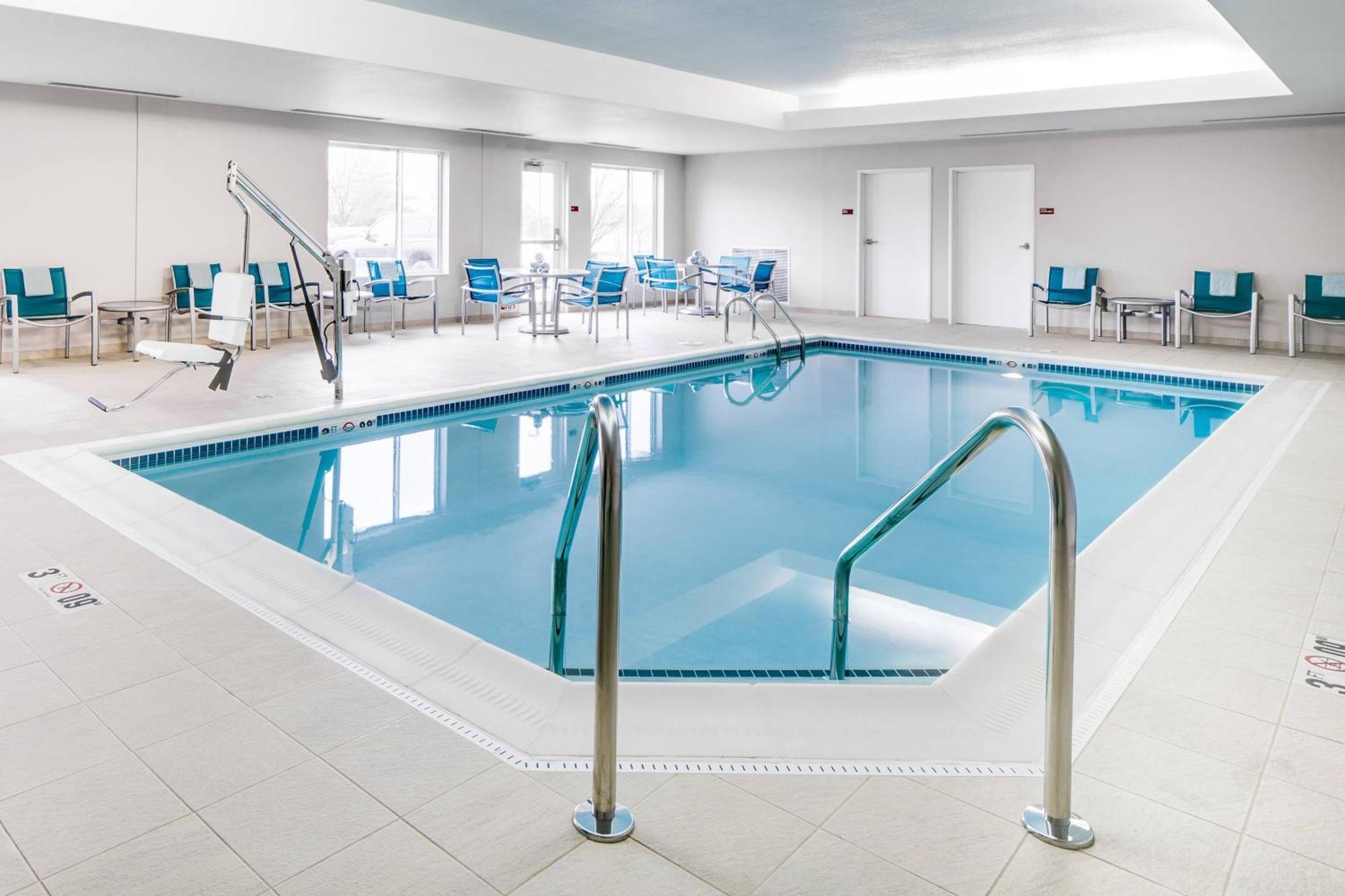 Towneplace Suites By Marriott Kansas City Airport Eksteriør billede