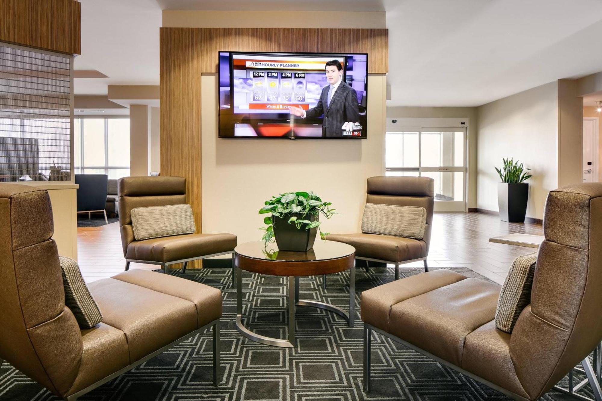 Towneplace Suites By Marriott Kansas City Airport Eksteriør billede