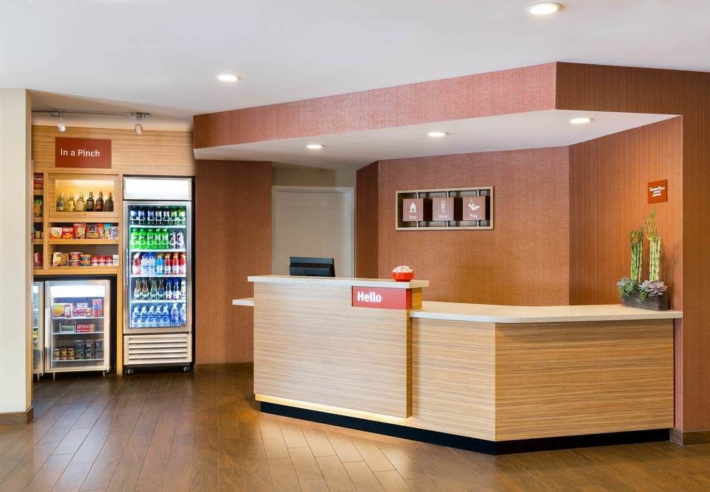 Towneplace Suites By Marriott Kansas City Airport Eksteriør billede